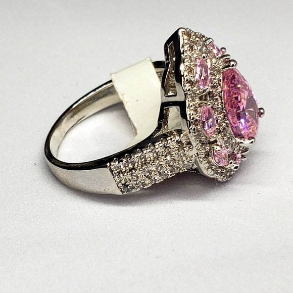 💎Pear Shaped Pink Posh Fashion Ring with Pave Stones - Picture 6 of 6